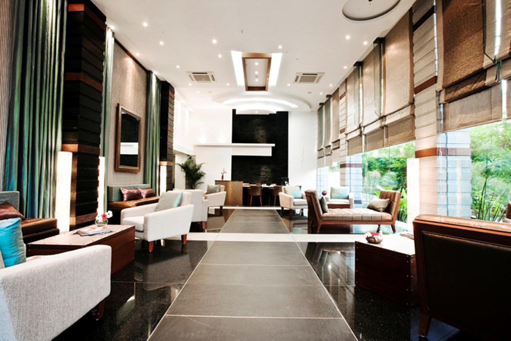 Melange Astris Aparthotel Bangalore Exterior foto